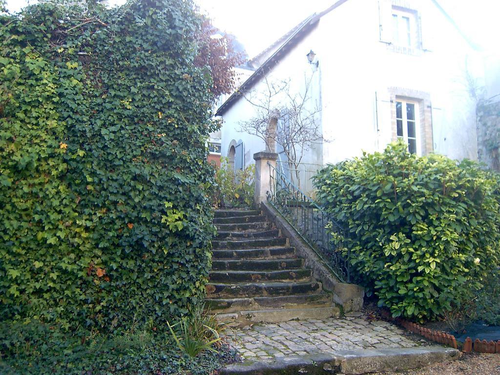 Le Petit Chalet -Appartement Proche De La Vieille Ville , Du Centre Ville Et Du Tram- Petit Dejeuner Offert Le Mans Rom bilde